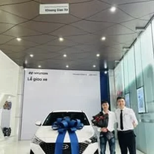 Bàn giao xe Hyundai cho khách hàng tại Bắc Ninh